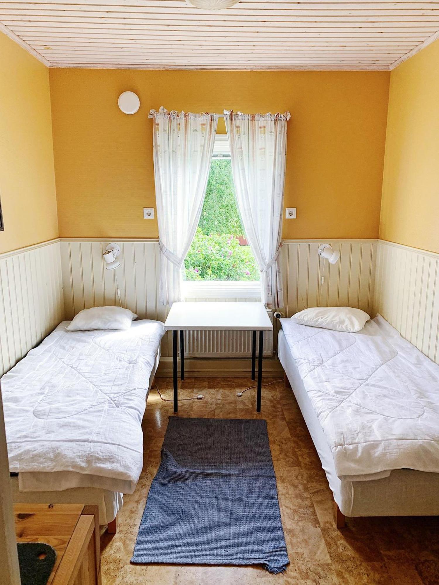 Oevernaesgarden Gaesthem Mariehamn Zimmer foto